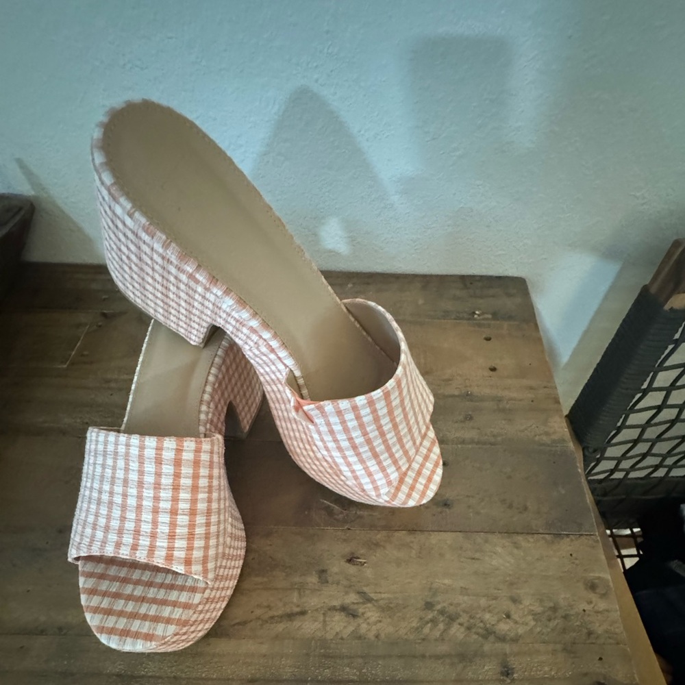 Plaid Open-Toe Block Heel Sandals